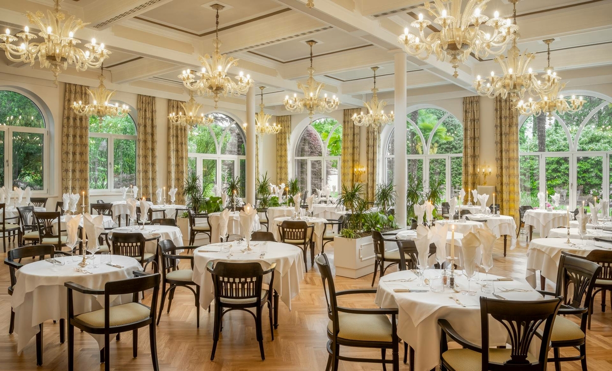 Im Herzen von Meran: Restaurant mit Terrasse im Hotel Im Herzen von Meran: Restaurant mit Terrasse im Hotel