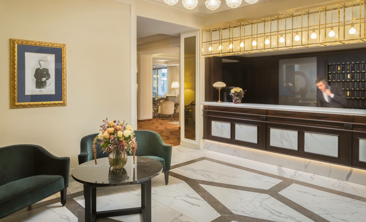Unser Hotel Meranerland mit besonderem Flair & Service Unser Hotel Meranerland mit besonderem Flair & Service