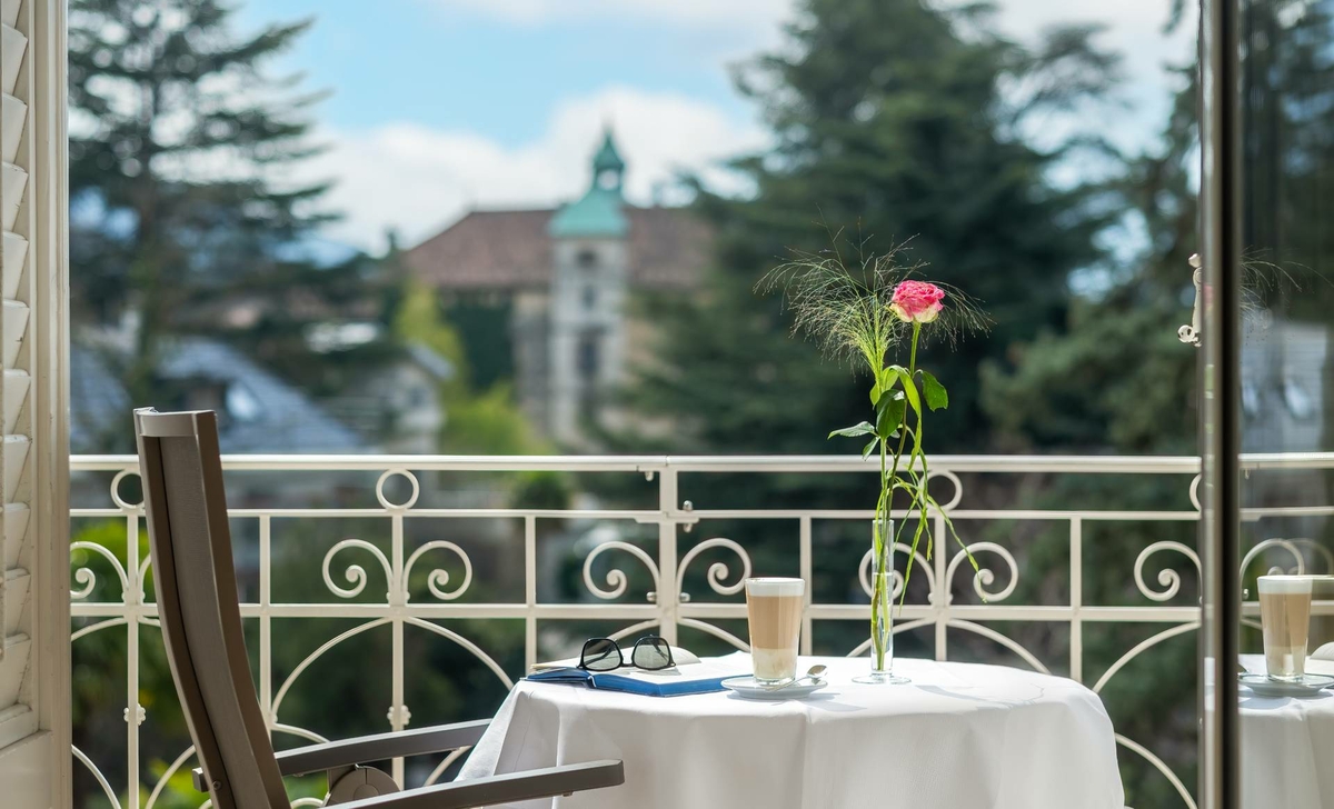 4-Sterne-Hotel Meran mit großem Garten & Pool, Obermais