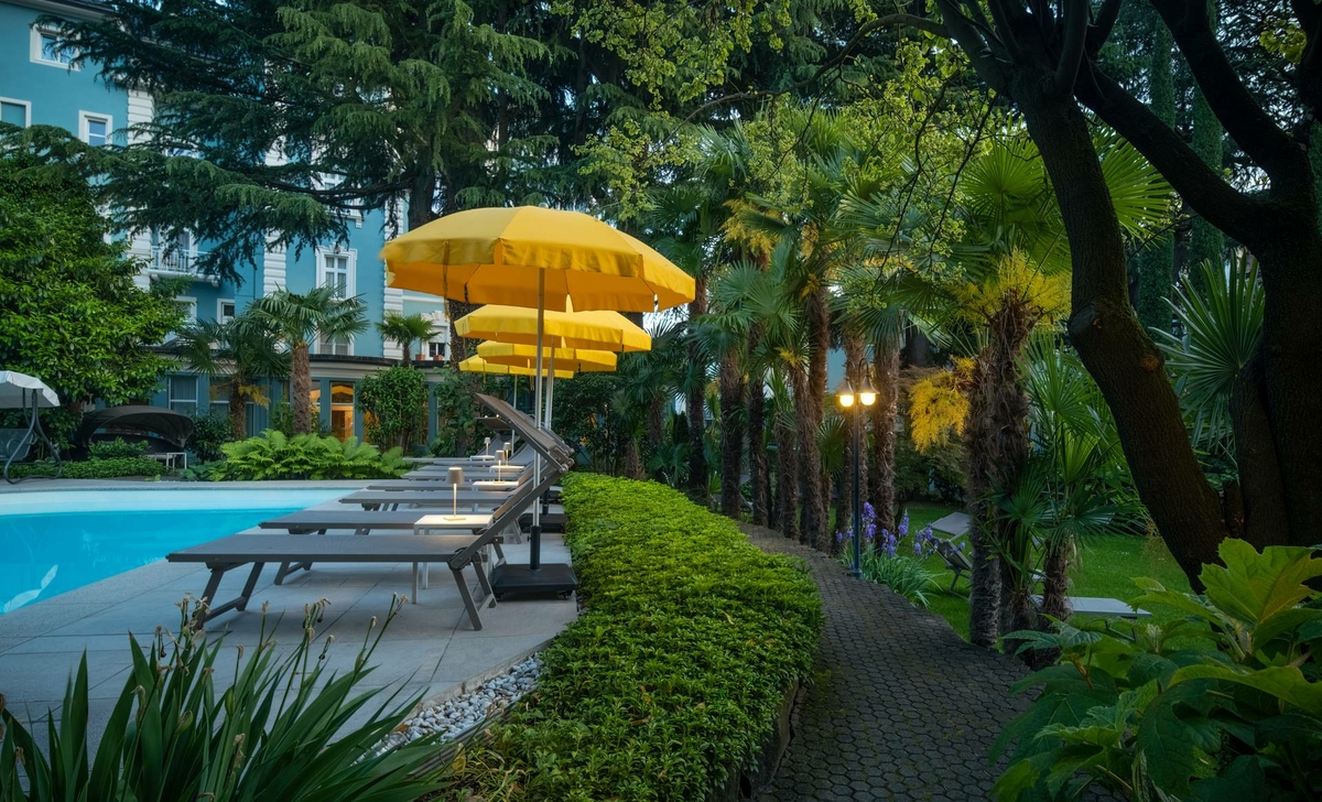 Hotel Meran mit Pool - Indoor- und Outdoor-Pool Südtirol